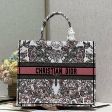 Christian Dior Shopping Bags